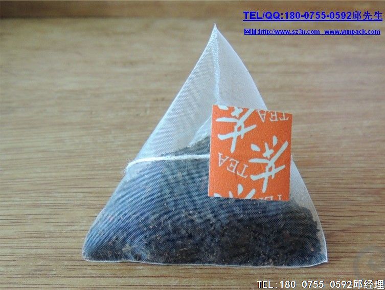 醫(yī)學(xué)對(duì)茶的研究認(rèn)為，茶味甘、苦，性微寒,具有消明目益思、祛暑止渴、利尿解毒的功效